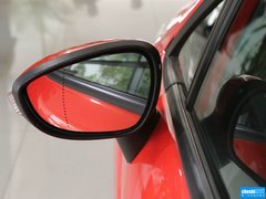 2013款 1.6T 手动 三门两厢版 ST