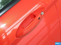 2013款 1.6T 手动 三门两厢版 ST