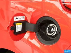 2013款 1.6T 手动 三门两厢版 ST