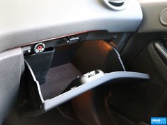2013款 1.6T 手动 三门两厢版 ST