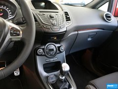 2013款 1.6T 手动 三门两厢版 ST