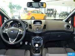 2013款 1.6T 手动 三门两厢版 ST