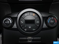 2013款 1.6T 手动 三门两厢版 ST