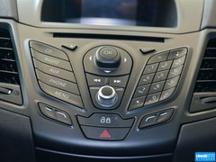 2013款 1.6T 手动 三门两厢版 ST