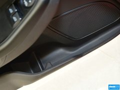 2013款 1.6T 手动 三门两厢版 ST
