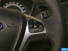 2013款 1.6T 手动 三门两厢版 ST