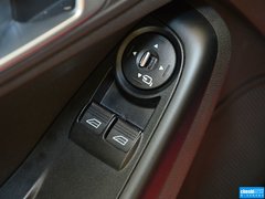 2013款 1.6T 手动 三门两厢版 ST