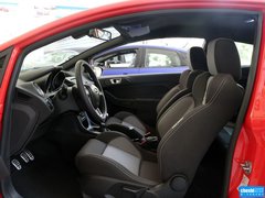 2013款 1.6T 手动 三门两厢版 ST