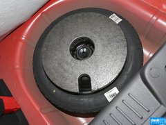 2013款 1.6T 手动 三门两厢版 ST
