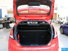 2013款 1.6T 手动 三门两厢版 ST