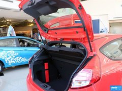 2013款 1.6T 手动 三门两厢版 ST
