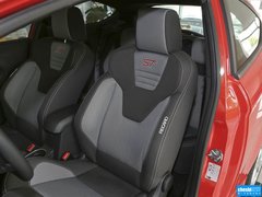 2013款 1.6T 手动 三门两厢版 ST
