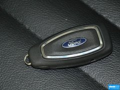 2013款 1.6T 手动 三门两厢版 ST
