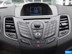 2013款 1.6T 手动 三门两厢版 ST