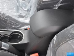 2013款 1.6T 手动 三门两厢版 ST