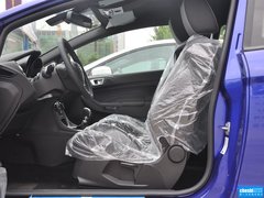 2013款 1.6T 手动 三门两厢版 ST