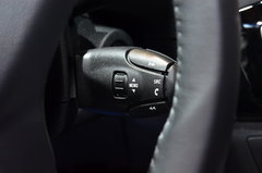 2014款 1.6L 自动 尊贵版