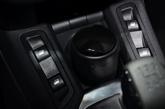 2014款 1.6L 自动 尊贵版