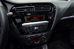 2014款 1.6L 自动 尊贵版