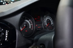 2014款 1.6L 自动 尊贵版