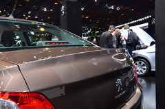 2014款 1.6L 自动 尊贵版