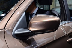 2014款 1.6L 自动 尊贵版