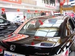 2013款 2.4L 自動 SE