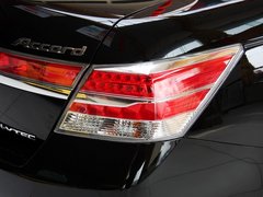 2013款 2.4L 自動 SE