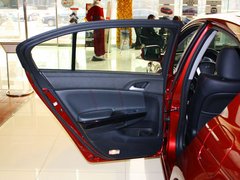 2013款 2.4L 自动 PE