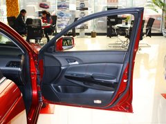 2013款 2.4L 自动 PE