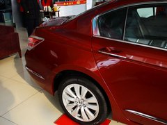 2013款 2.4L 自动 PE