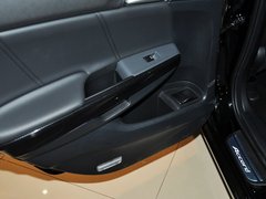 2013款 2.4L 自动 PE