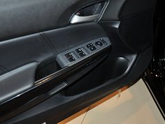 2013款 2.4L 自动 PE