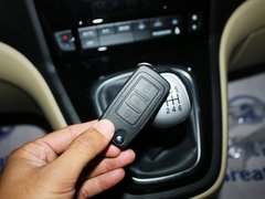 2012款 1.5T 手动 两驱精英型 5座