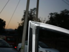 2012款 1.5T 手动 两驱精英型 5座