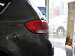 2012款 1.5T 手动 两驱精英型 5座