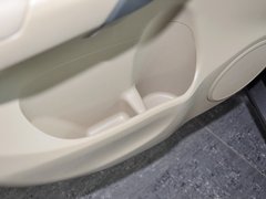 2012款 1.5T 手动 两驱精英型 5座