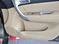 2012款 1.5T 手动 两驱精英型 5座
