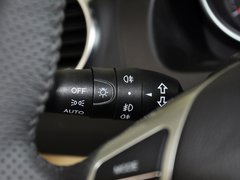 2012款 1.5T 手动 两驱精英型 5座
