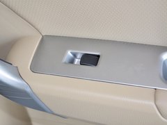 2012款 1.5T 手动 两驱精英型 5座