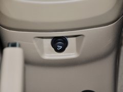 2012款 1.5T 手动 两驱精英型 5座