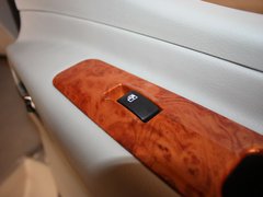 2012款 2.0T 手动 汽油公务型 7座
