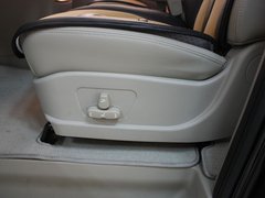 2012款 2.0T 手动 汽油公务型 7座