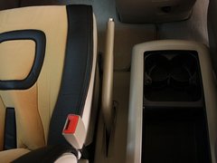 2012款 2.0T 手动 汽油公务型 7座