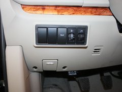 2012款 2.0T 手动 汽油公务型 7座