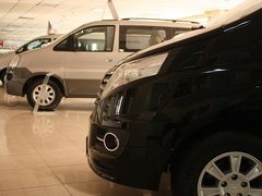 2012款 2.0T 手动 汽油公务型 7座