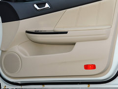 2012款 1.5T DCT 尊贵型