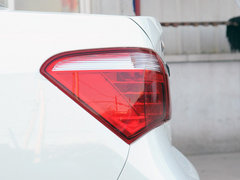 2012款 1.5T DCT 尊贵型