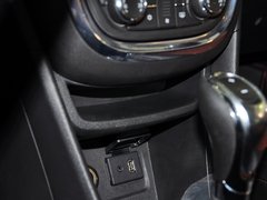 2013款 1.4T GL 自动 都市领先型 5座
