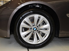 2013款 730Li 3.0L 领先型